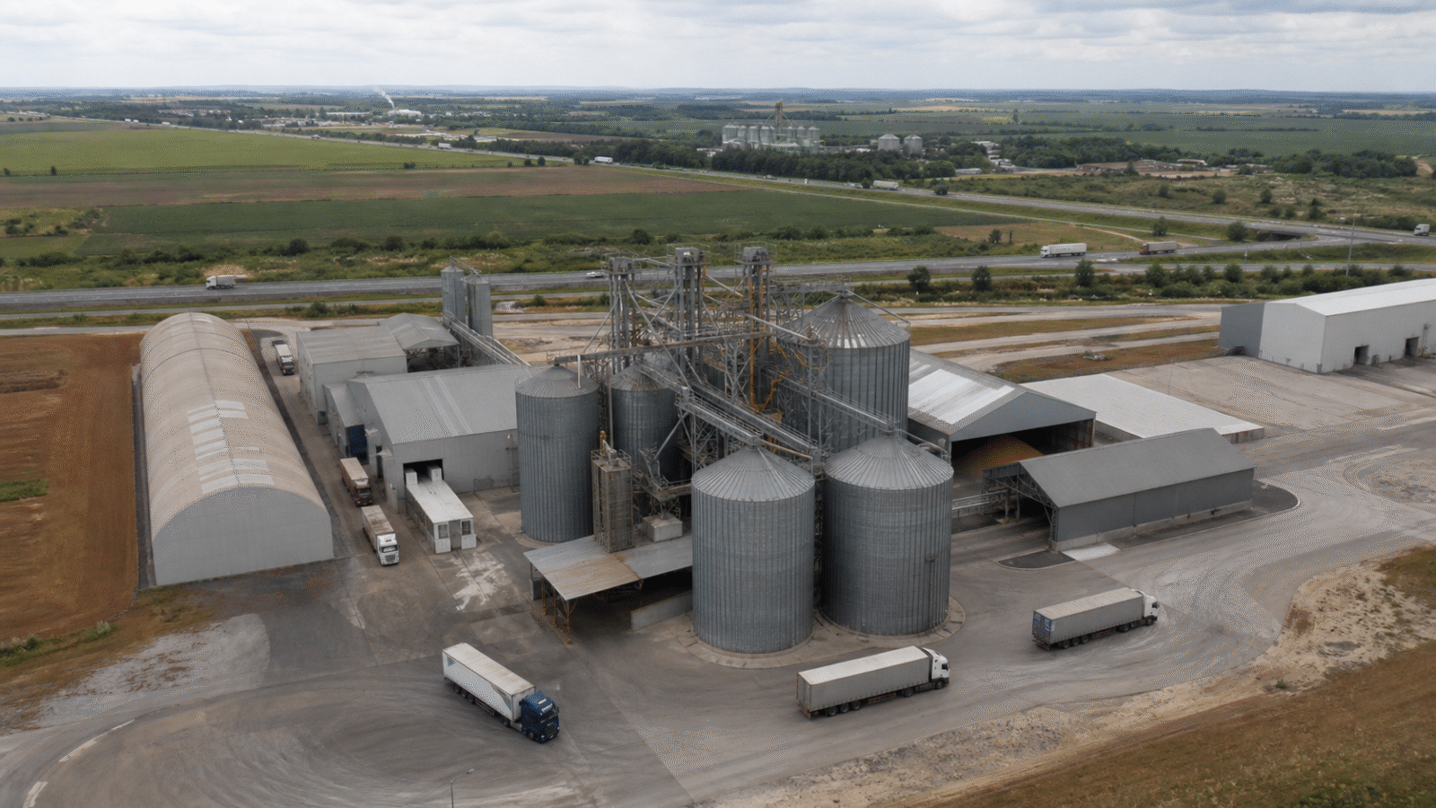Conab e BNDES firmam acordo para estudos sobre abastecimento alimentar