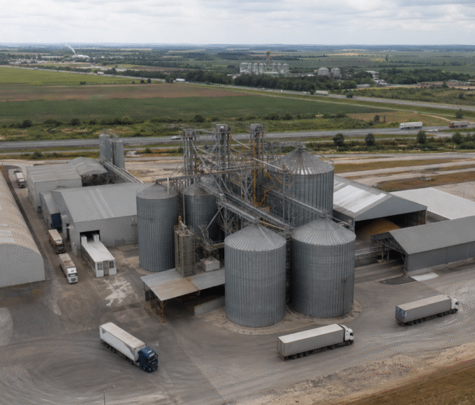 Conab e BNDES firmam acordo para estudos sobre abastecimento alimentar