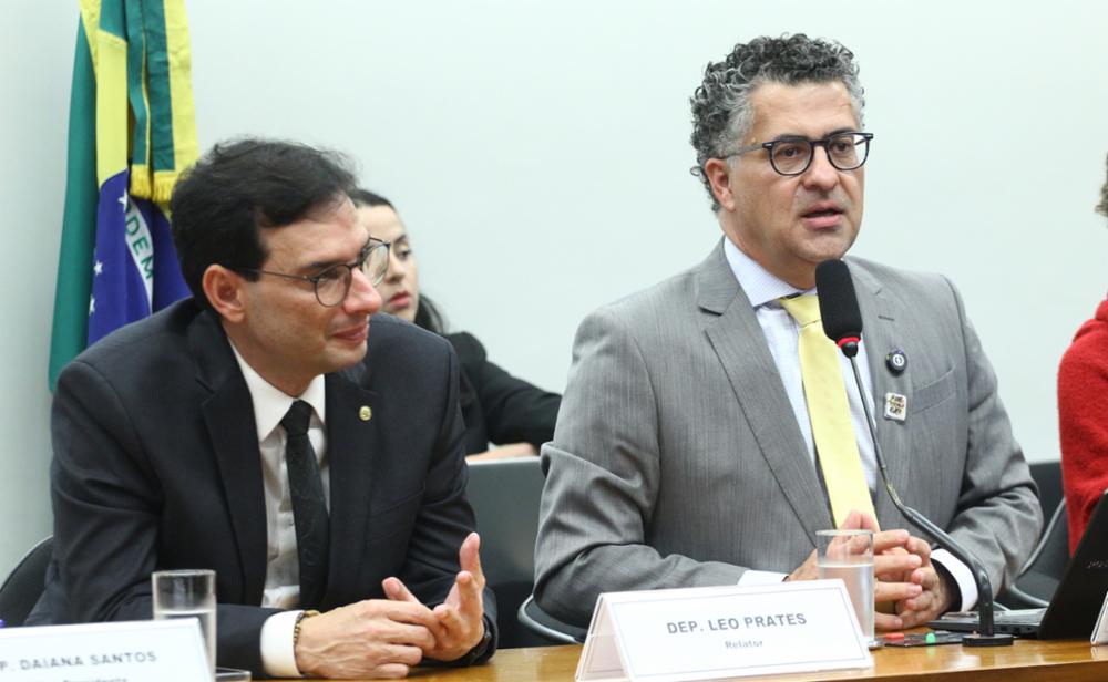Deputados Leo Prates e Alencar Santana na Comissão Especial pelo fim da escala 6x1