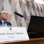 Senador Renan Calheiros durante reunião da CAE
