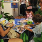 Estudo revela que 53% das famílias raramente leem para criança