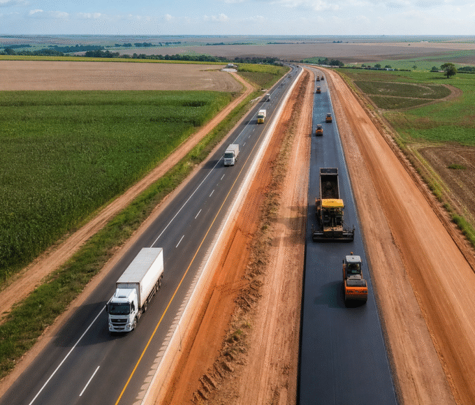 Ministro cita R$ 240 bilhões contratados em obras rodoviárias em três anos