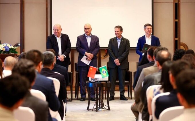 Ministro da Agricultura participa de encontro com empresários na China