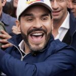 Direita vence eleição na Colômbia por margem apertada