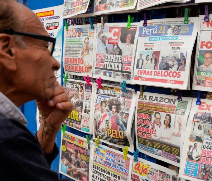 Eleição no Peru segue acirrada com ligeira vantagem para esquerda