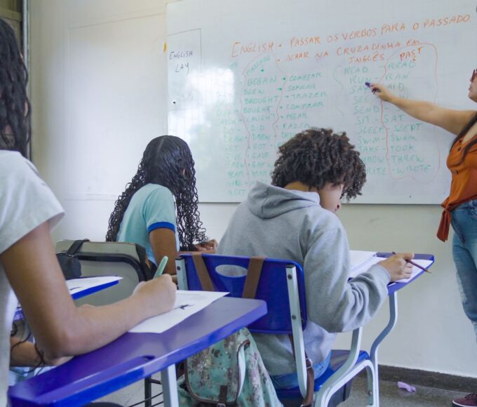 Mais de 10 mil professores foram contratados com nota da PND de 2025