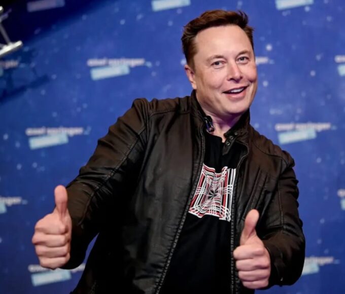 Elon Musk, presente da Tesla, X, SpaceX e Starlink