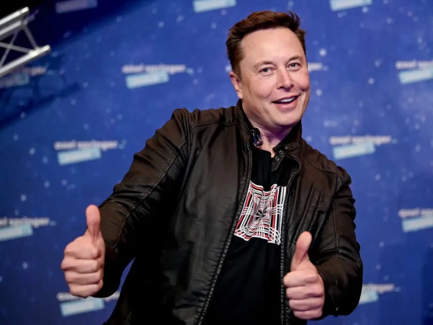 Elon Musk, presente da Tesla, X, SpaceX e Starlink