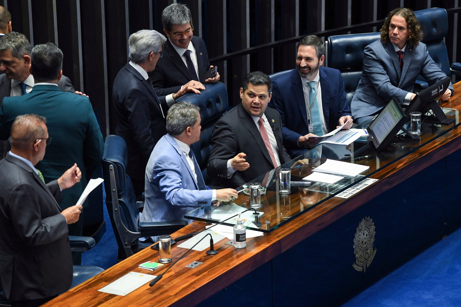 Plenário do Senado, segunda-feira 1 de abril de 2025