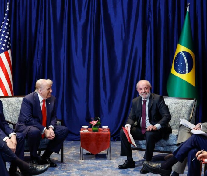 Presidente da República, Luís Inácio Lula da Silva, durante Encontro com o Presidente dos Estados Unidos, Donald Trump, durante o 47ª Cúpula da Associação de Nações do Sudeste Asiático - ASEAN. Foto: Ricardo Stuckert/PR