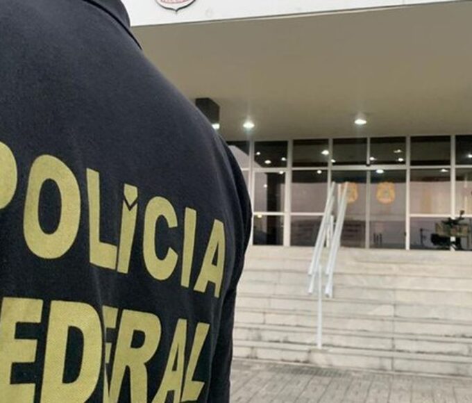 PF faz operação contra desvios na Universidade Federal Fluminense